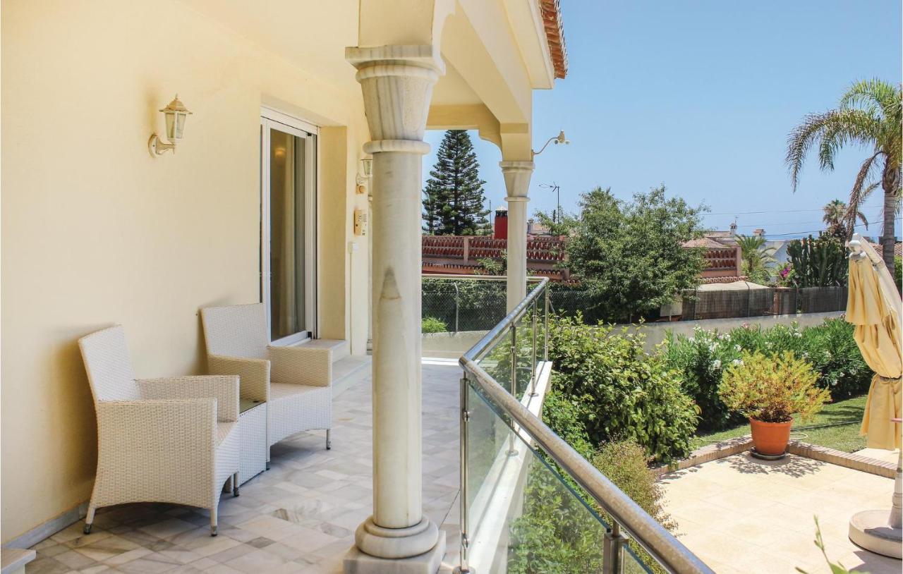 4 Bedroom Awesome In Ferienhaus *