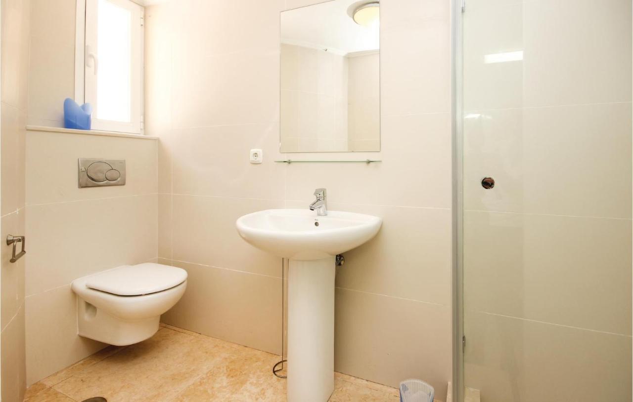 4 Bedroom Awesome In * Marbella